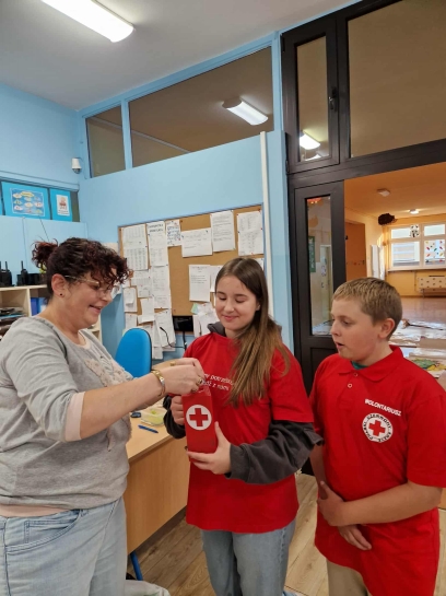 AKCJA PCK „WALKA Z G�ODEM”