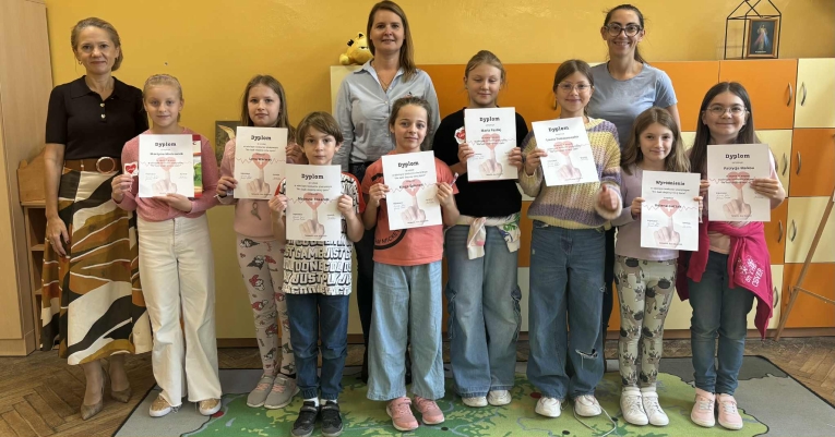 „NIE B�DZ OBOJ�TNY - RATUJ �YCIE”