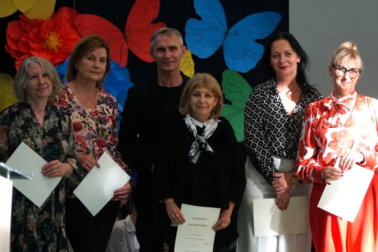 DZIEN NAUCZYCIELA I �LUBOWANIE KLAS PIERWSZYCH