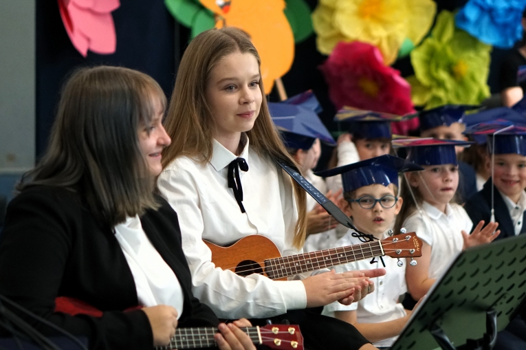 DZIEN NAUCZYCIELA I �LUBOWANIE KLAS PIERWSZYCH