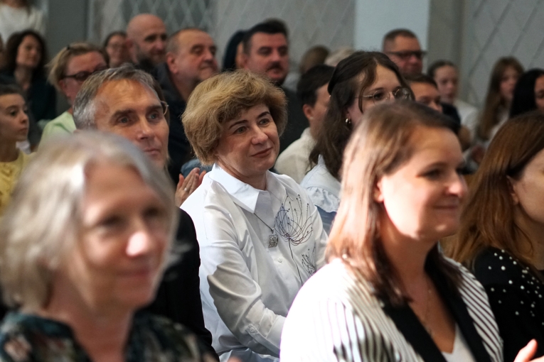 DZIEN NAUCZYCIELA I �LUBOWANIE KLAS PIERWSZYCH