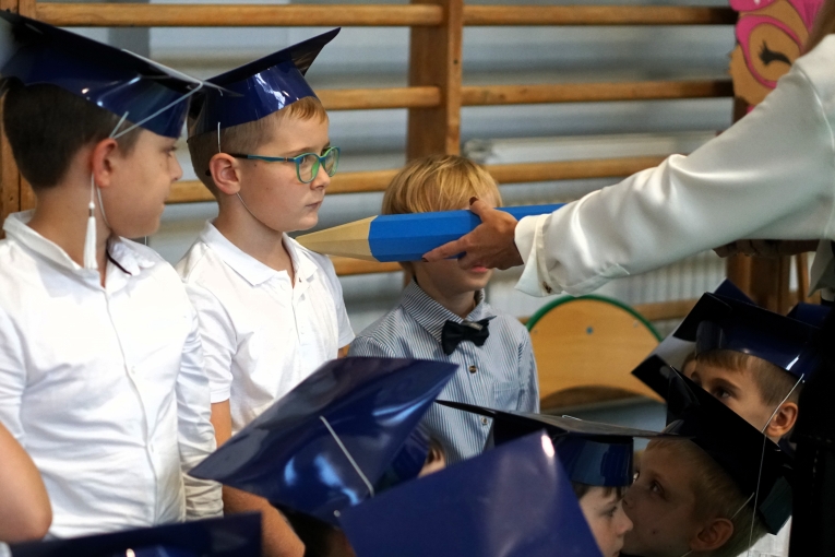 DZIEN NAUCZYCIELA I �LUBOWANIE KLAS PIERWSZYCH