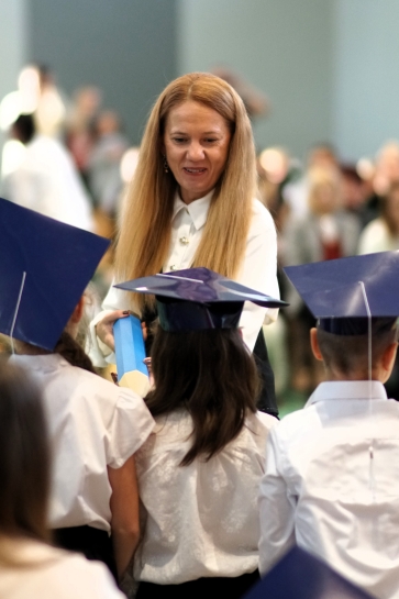 DZIEN NAUCZYCIELA I �LUBOWANIE KLAS PIERWSZYCH