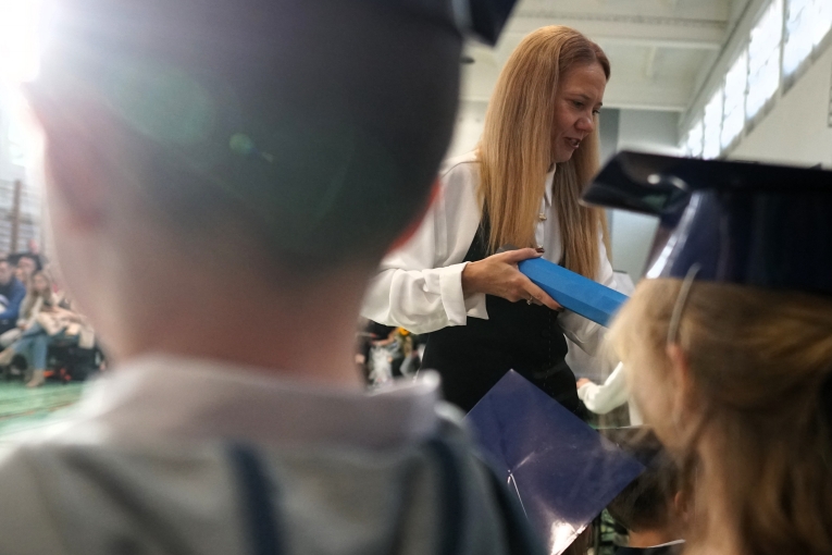 DZIEN NAUCZYCIELA I �LUBOWANIE KLAS PIERWSZYCH