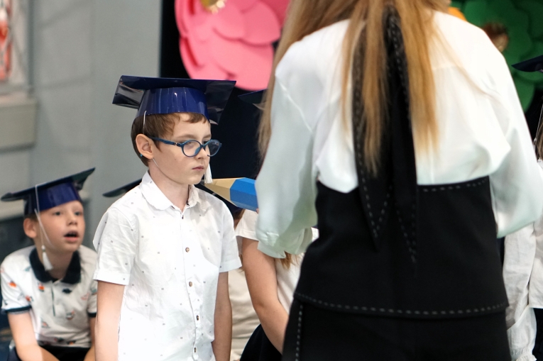 DZIEN NAUCZYCIELA I �LUBOWANIE KLAS PIERWSZYCH