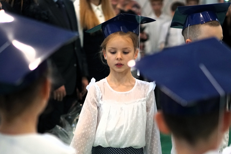 DZIEN NAUCZYCIELA I �LUBOWANIE KLAS PIERWSZYCH