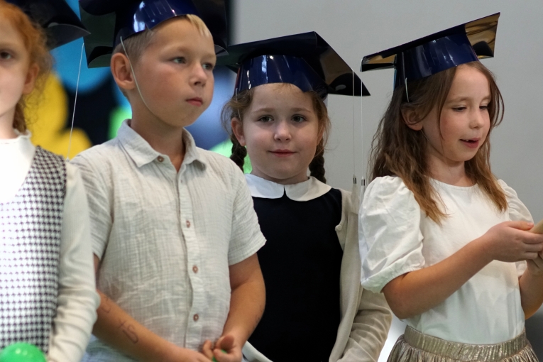 DZIEN NAUCZYCIELA I �LUBOWANIE KLAS PIERWSZYCH