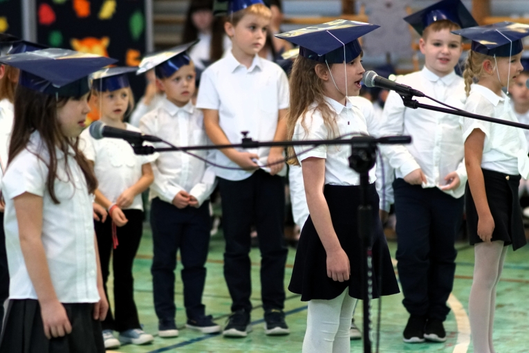 DZIEN NAUCZYCIELA I �LUBOWANIE KLAS PIERWSZYCH