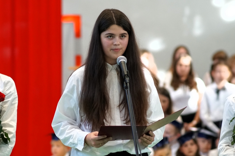 DZIEN NAUCZYCIELA I �LUBOWANIE KLAS PIERWSZYCH