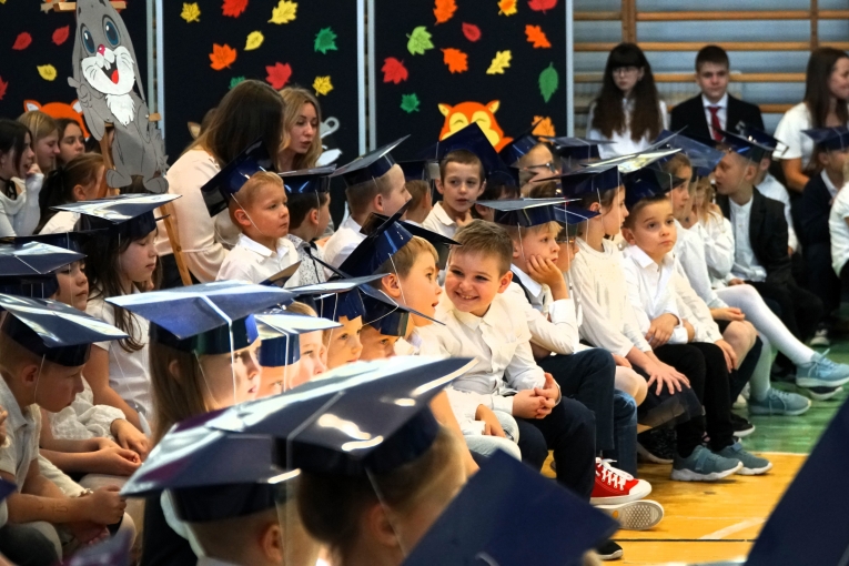 DZIEN NAUCZYCIELA I �LUBOWANIE KLAS PIERWSZYCH