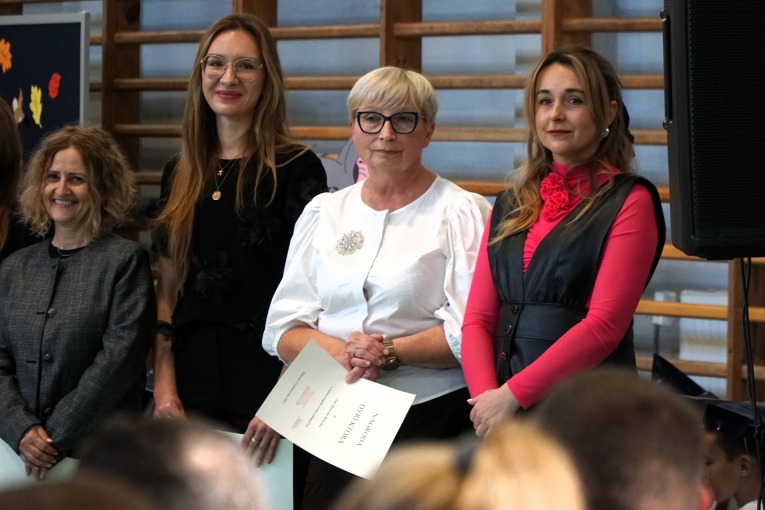 DZIEN NAUCZYCIELA I �LUBOWANIE KLAS PIERWSZYCH