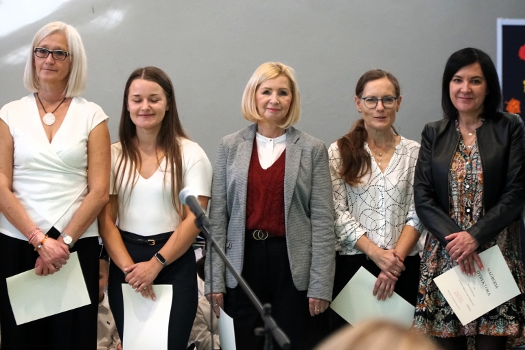 DZIEN NAUCZYCIELA I �LUBOWANIE KLAS PIERWSZYCH