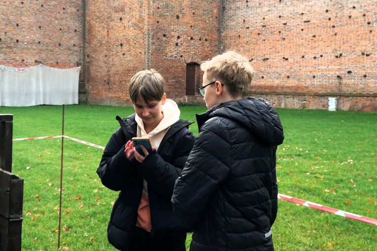 WYCIECZKA DO KOPALNI SOLI W K�ODAWIE I ZAMKU W ��CZYCY