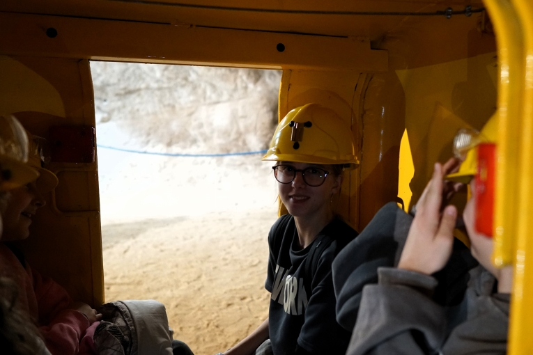 WYCIECZKA DO KOPALNI SOLI W K�ODAWIE I ZAMKU W ��CZYCY