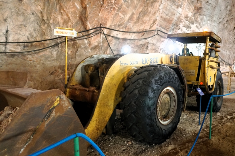 WYCIECZKA DO KOPALNI SOLI W K�ODAWIE I ZAMKU W ��CZYCY