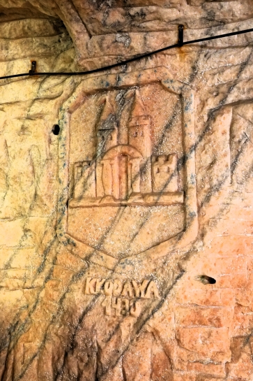 WYCIECZKA DO KOPALNI SOLI W K�ODAWIE I ZAMKU W ��CZYCY