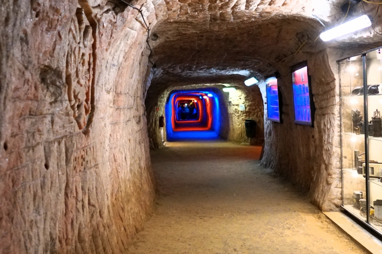 WYCIECZKA DO KOPALNI SOLI W K�ODAWIE I ZAMKU W ��CZYCY