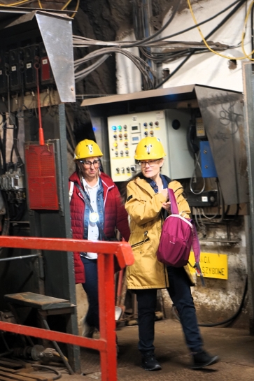 WYCIECZKA DO KOPALNI SOLI W K�ODAWIE I ZAMKU W ��CZYCY