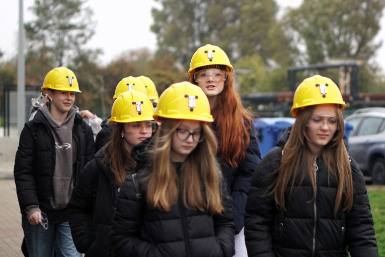 WYCIECZKA DO KOPALNI SOLI W K�ODAWIE I ZAMKU W ��CZYCY