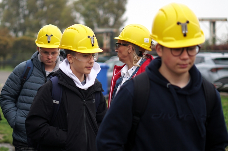 WYCIECZKA DO KOPALNI SOLI W K�ODAWIE I ZAMKU W ��CZYCY