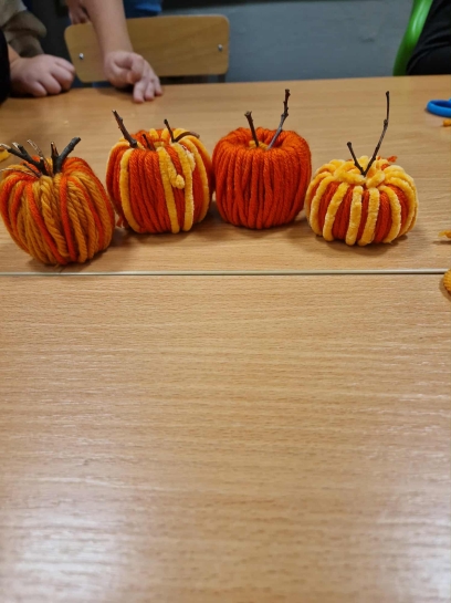 JESIENNE WARSZTATY KREATYWNO�CI DLA UCZNI�W Z SPE