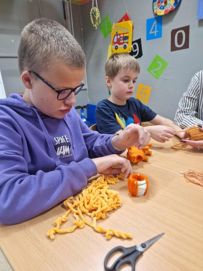 JESIENNE WARSZTATY KREATYWNO�CI DLA UCZNI�W Z SPE