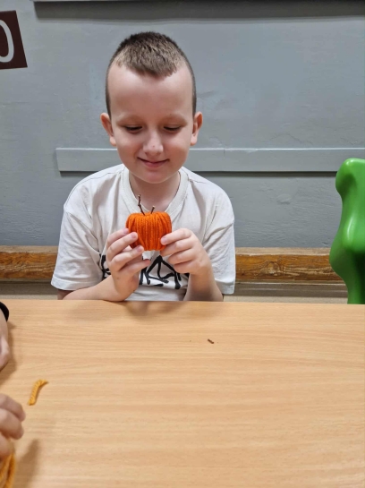 JESIENNE WARSZTATY KREATYWNO�CI DLA UCZNI�W Z SPE