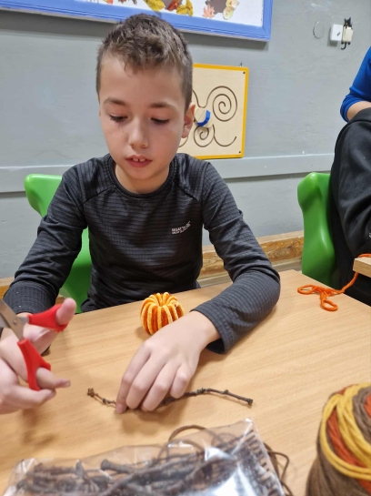 JESIENNE WARSZTATY KREATYWNO�CI DLA UCZNI�W Z SPE'