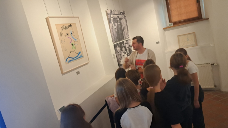 WYJ�CIE DO MUZEUM MIASTA PABIANIC „SZUKALI�MY KLASOWEGO PICASSA”