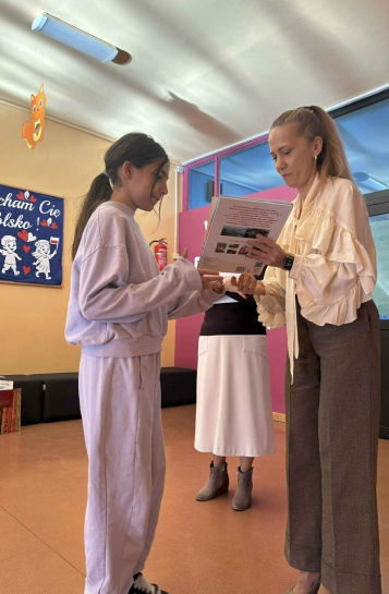 13.11 ROSTRZYGNI�CIE SZKOLENGO KONKURSU PIOSENKI PATRIOTYCZNEJ