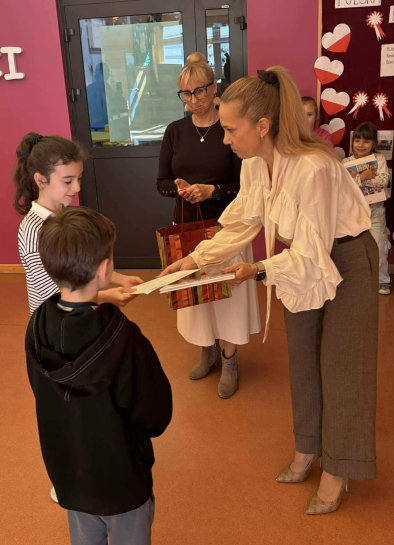 13.11 ROSTRZYGNI�CIE SZKOLENGO KONKURSU PIOSENKI PATRIOTYCZNEJ