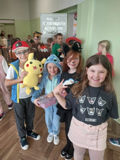 DZIE� POSTACI Z BAJEK