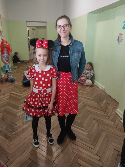 DZIE� POSTACI Z BAJEK