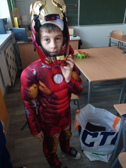 DZIE� POSTACI Z BAJEK