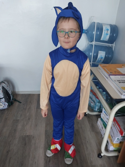 DZIE� POSTACI Z BAJEK