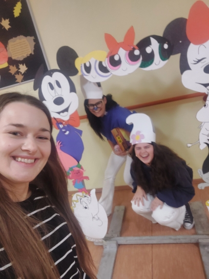 DZIE� POSTACI Z BAJEK