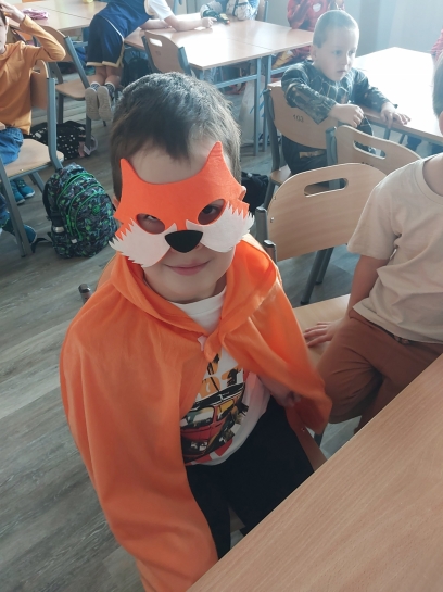 DZIE� POSTACI Z BAJEK