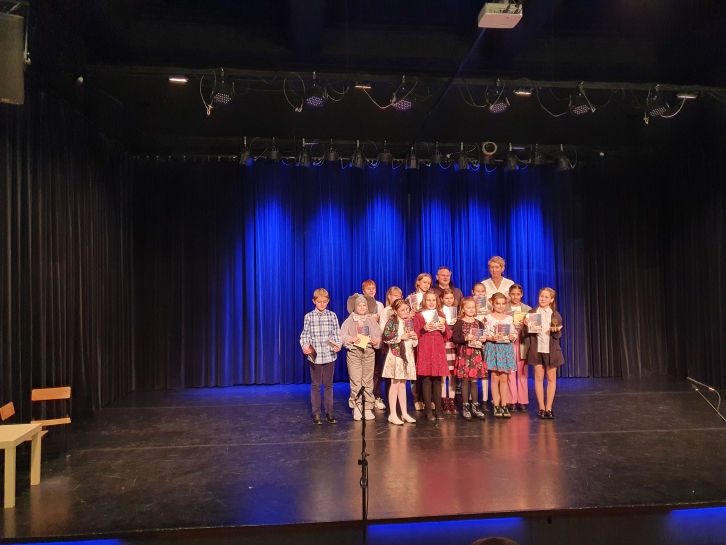 16.11 ZOYA LAUREATK� POWIATOWEGO KONKURSU RECYTATORSKIEGO „Z�OTA MASKA 2025”