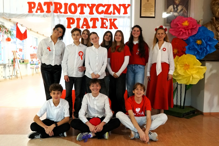 NARODOWY DZIE� NIEPODLEG�O�CI