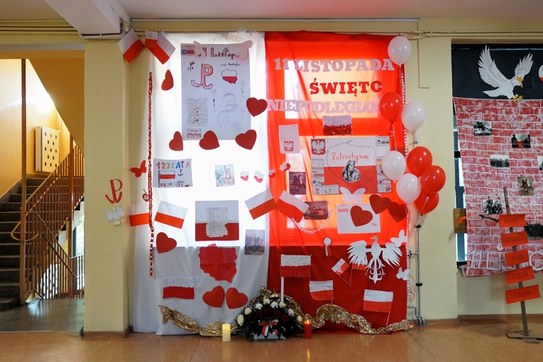 NARODOWY DZIE� NIEPODLEG�O�CI