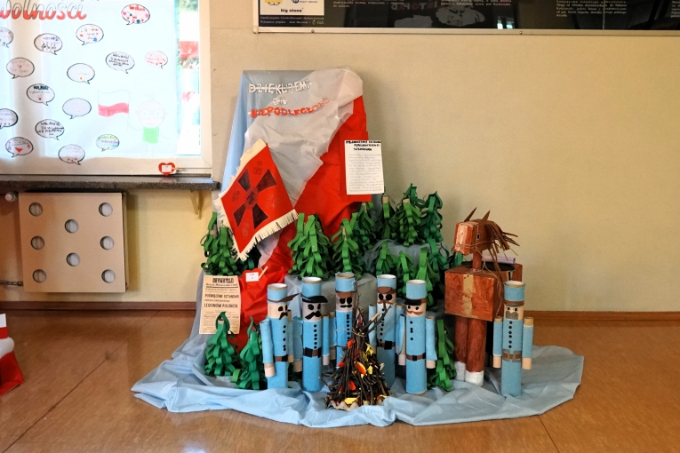 NARODOWY DZIE� NIEPODLEG�O�CI