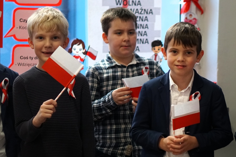 NARODOWY DZIE� NIEPODLEG�O�CI