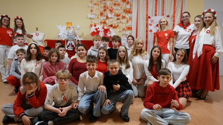 NARODOWY DZIE� NIEPODLEG�O�CI