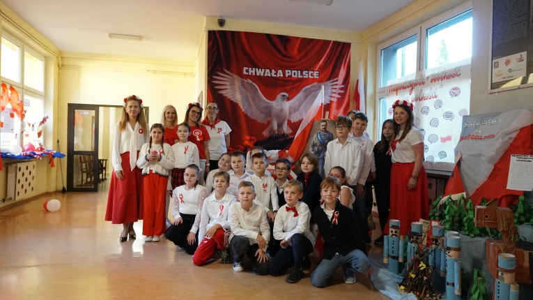 NARODOWY DZIE� NIEPODLEG�O�CI