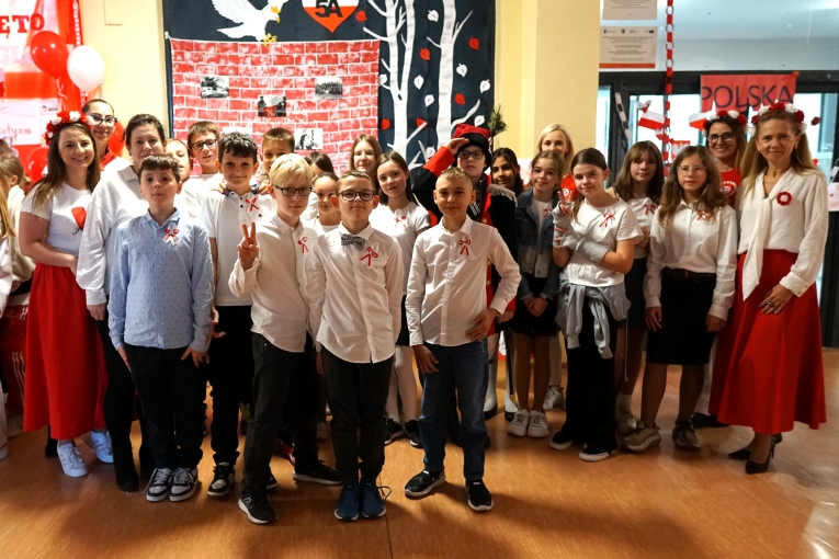 NARODOWY DZIE� NIEPODLEG�O�CI