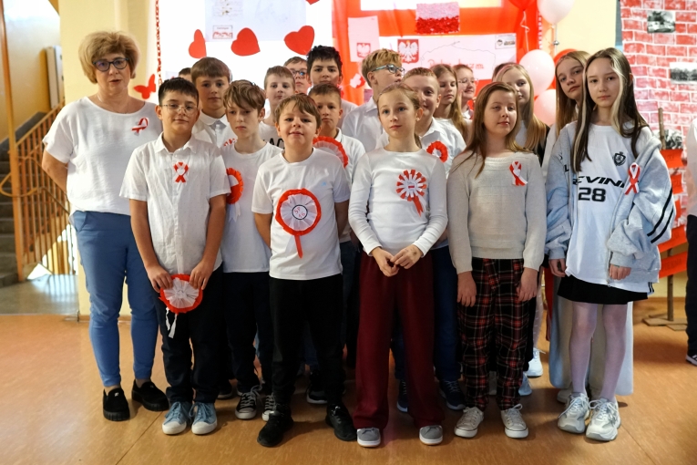 NARODOWY DZIE� NIEPODLEG�O�CI