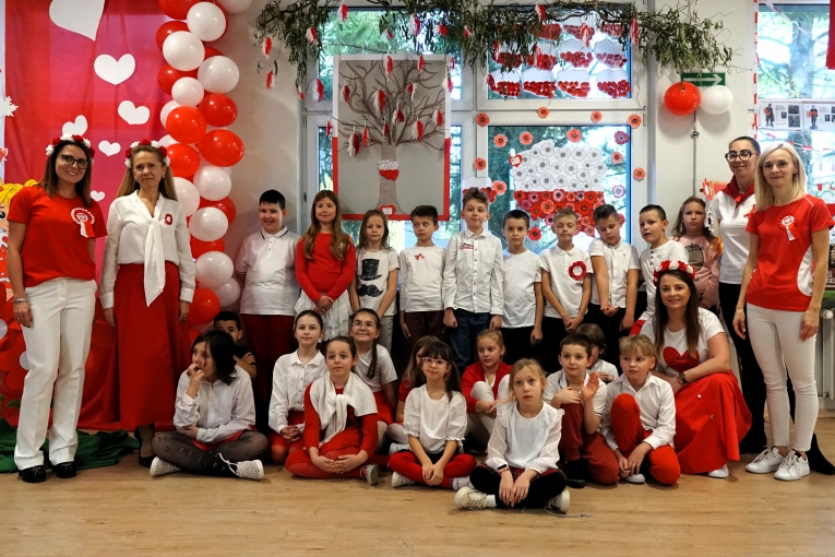 NARODOWY DZIE� NIEPODLEG�O�CI