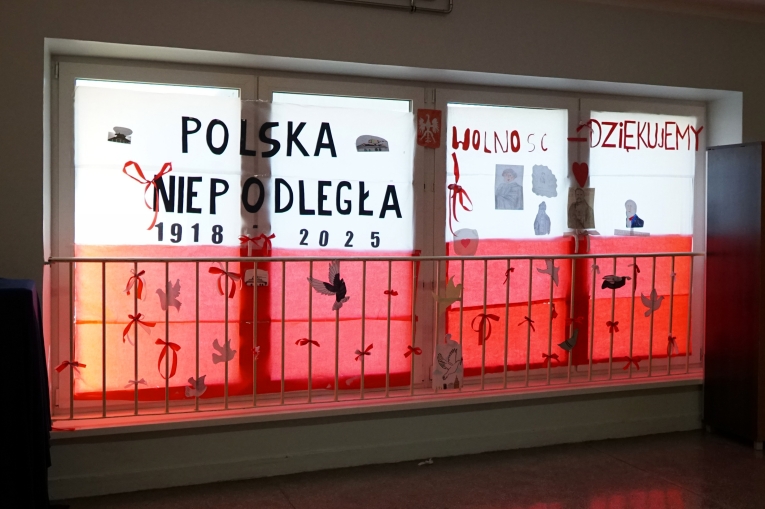 NARODOWY DZIE� NIEPODLEG�O�CI