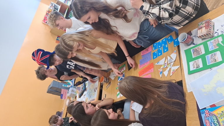 DZIE� J�ZYK�W OBCYCH