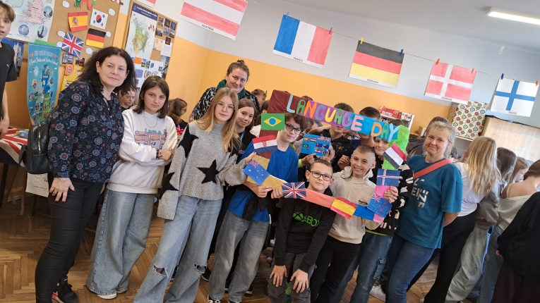 DZIE� J�ZYK�W OBCYCH